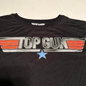 Top Gun juniors‎ black size XL (15-17) t-shirt. Like new without tags.